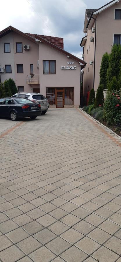 Pensiunea Clasic Hunedoara Pestisu Mare Εξωτερικό φωτογραφία